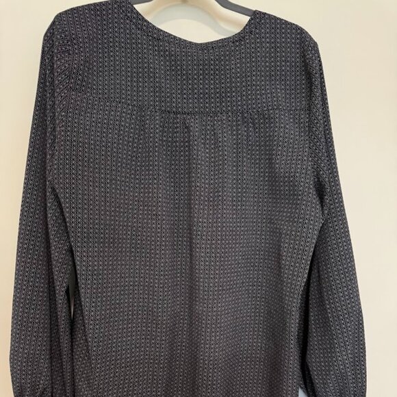 Max Studio Black and White Blouse, Size XLG - Picture 4 of 7